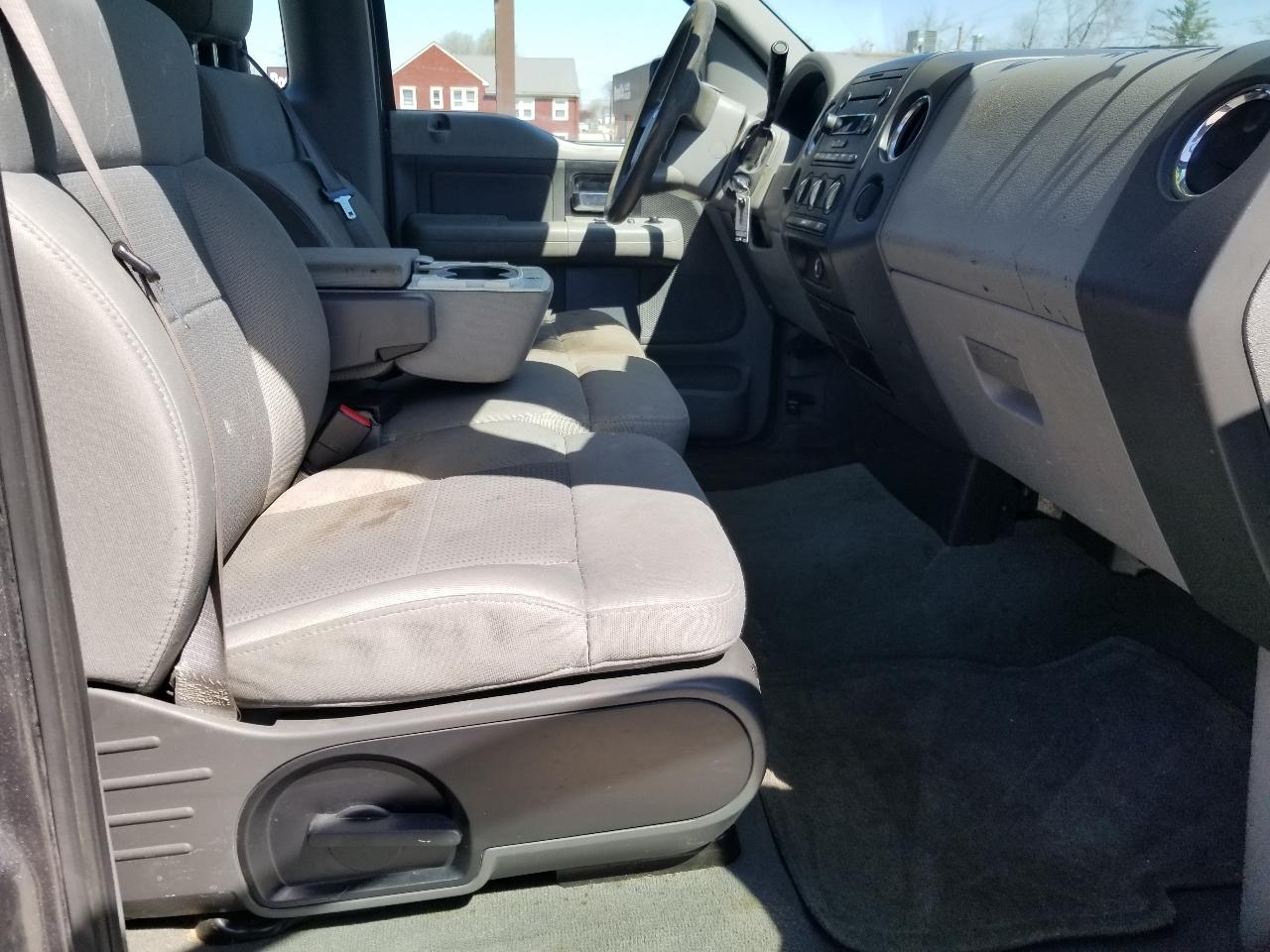 Ford F-150 2WD Reg Cab 126" XLT 2007