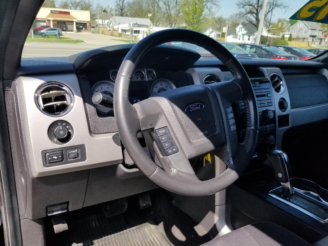 Ford F-150 4WD SuperCrew 145" FX4 2010