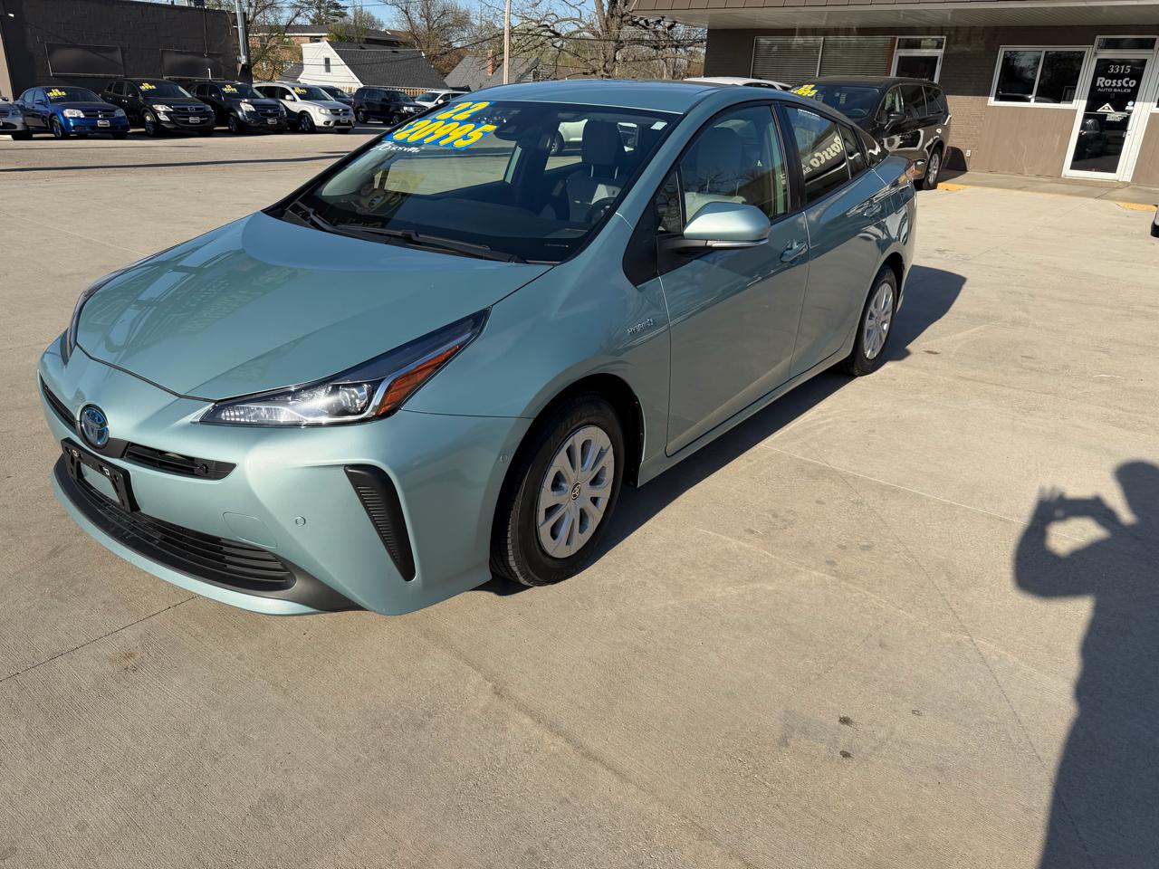 Toyota Prius LE (Natl) 2022