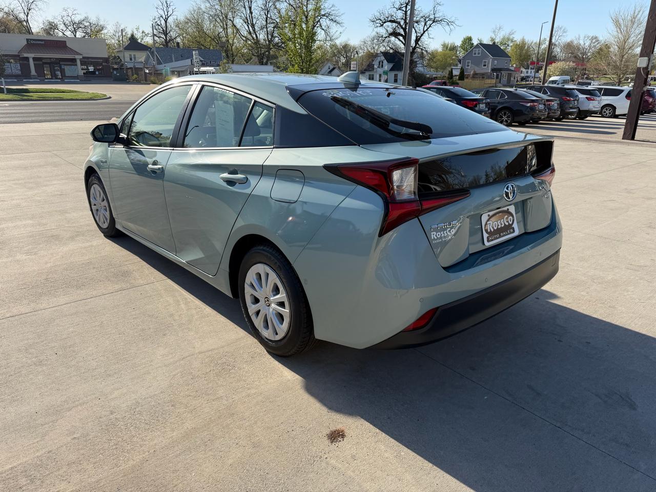 Toyota Prius LE (Natl) 2022