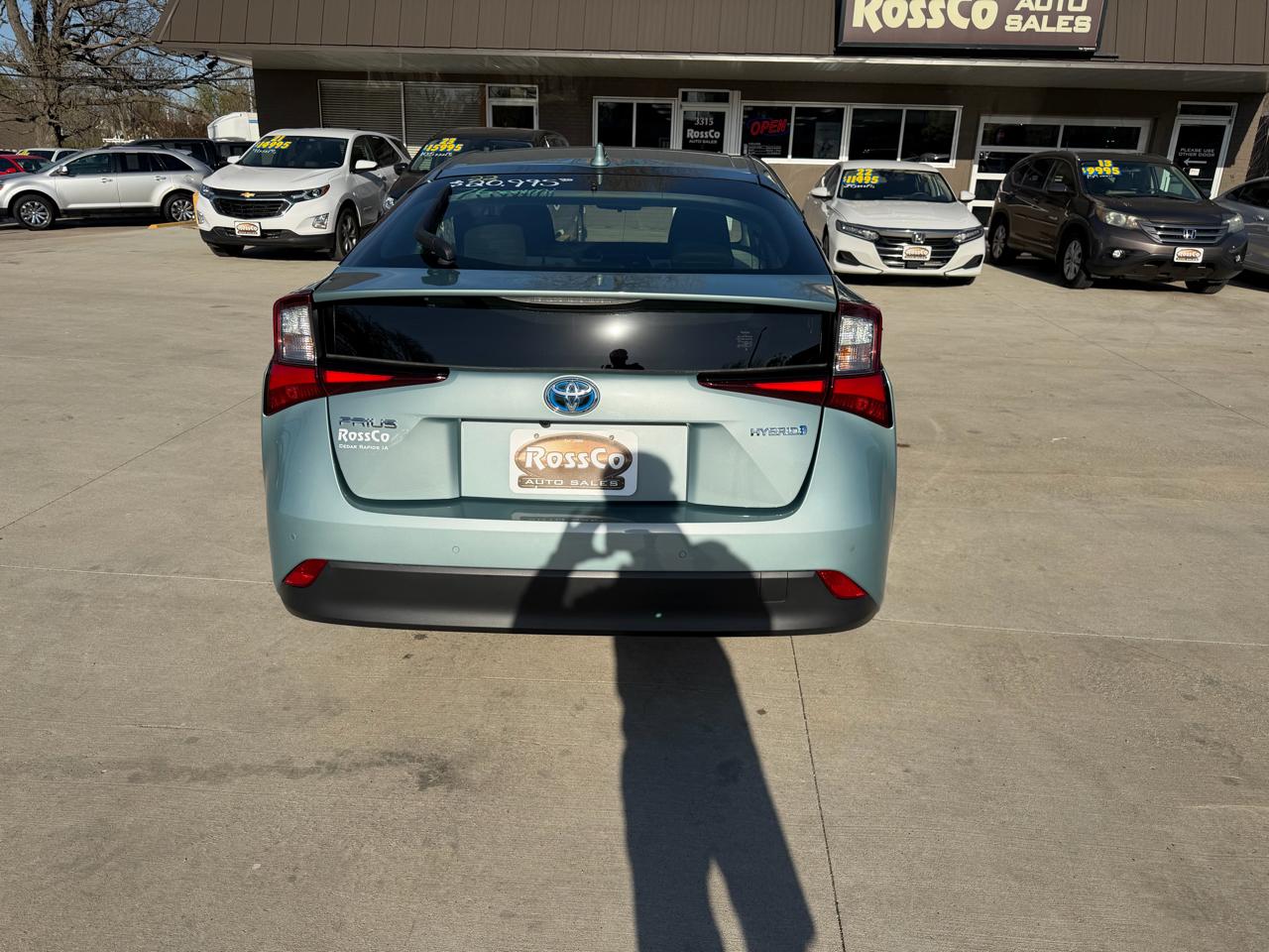 Toyota Prius LE (Natl) 2022