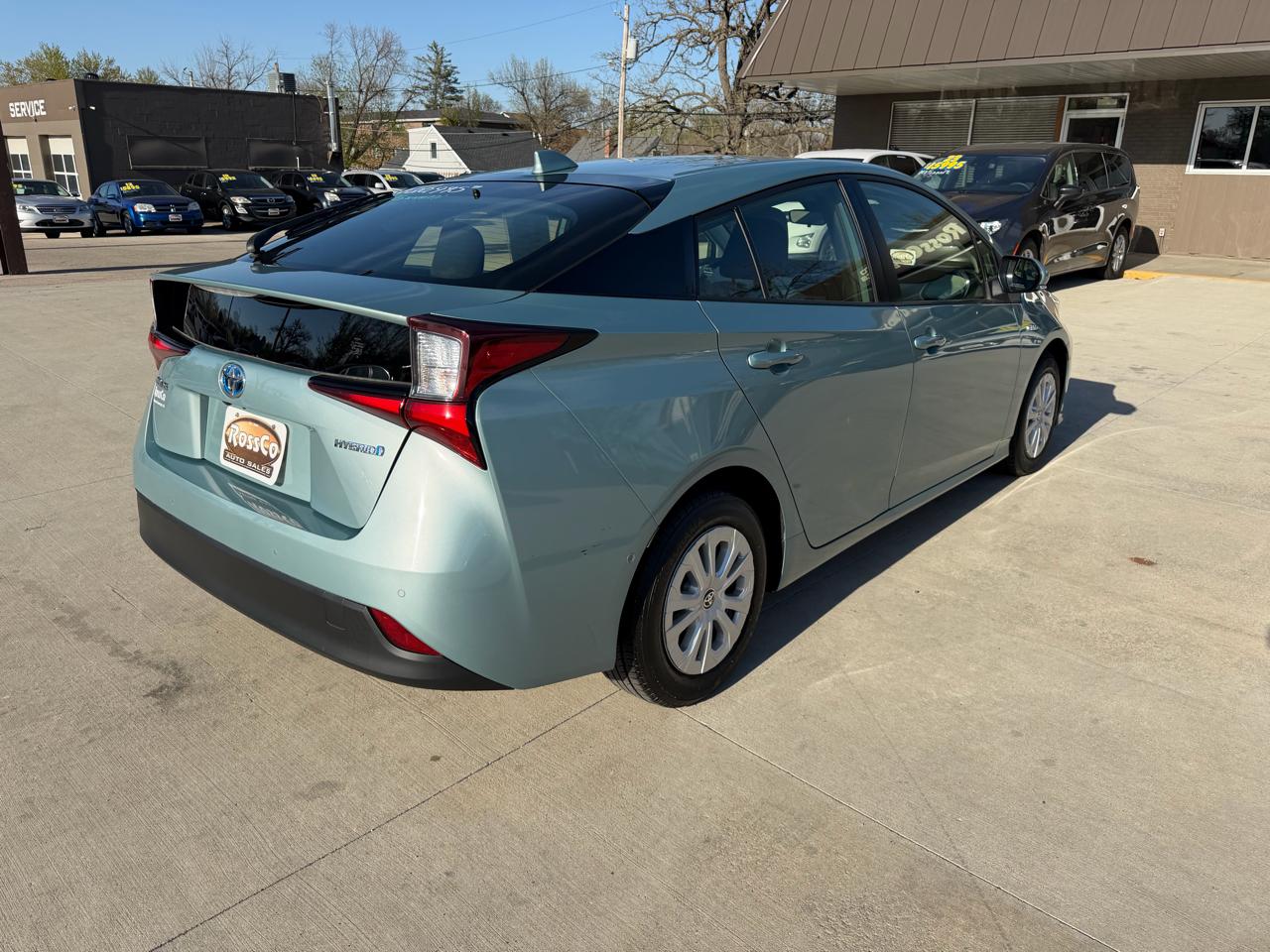 Toyota Prius LE (Natl) 2022