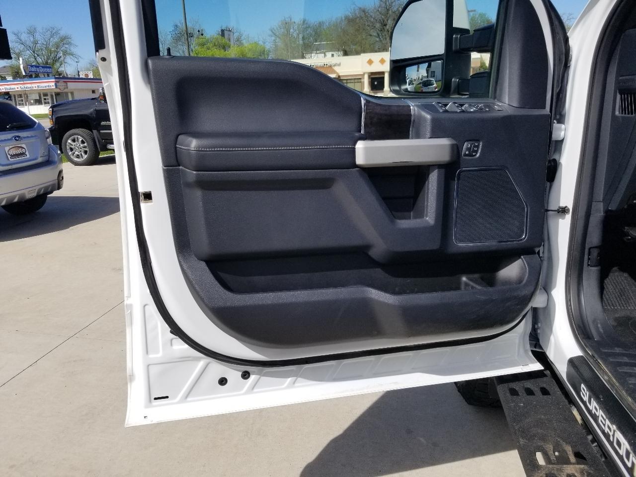 Ford Super Duty F-250 SRW  2022