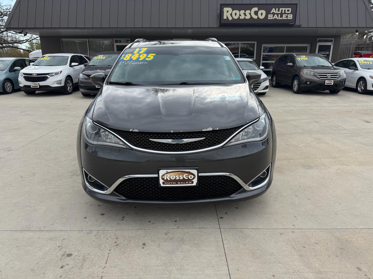 Chrysler Pacifica Touring-L FWD 2017