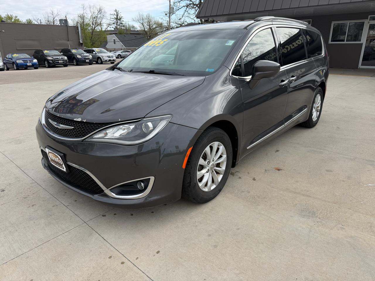 Chrysler Pacifica Touring-L FWD 2017