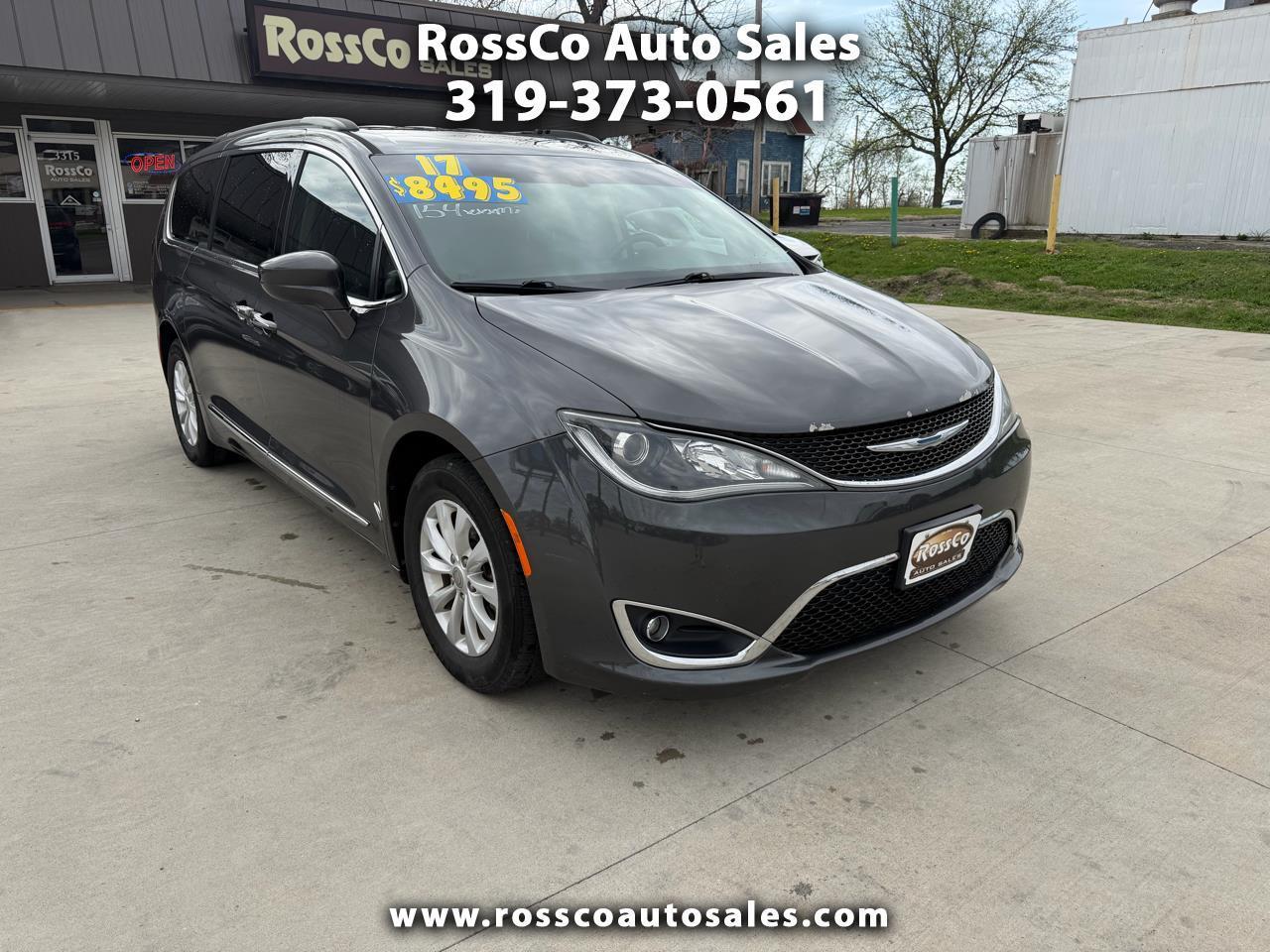 Chrysler Pacifica Touring-L FWD 2017