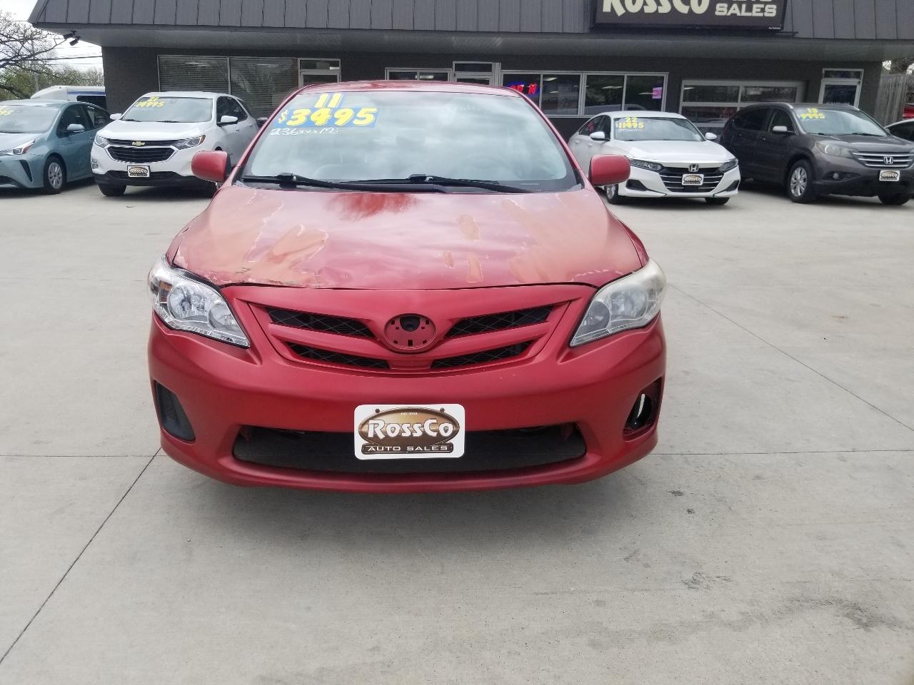 Toyota Corolla 4dr Sdn Auto LE (Natl) 2011