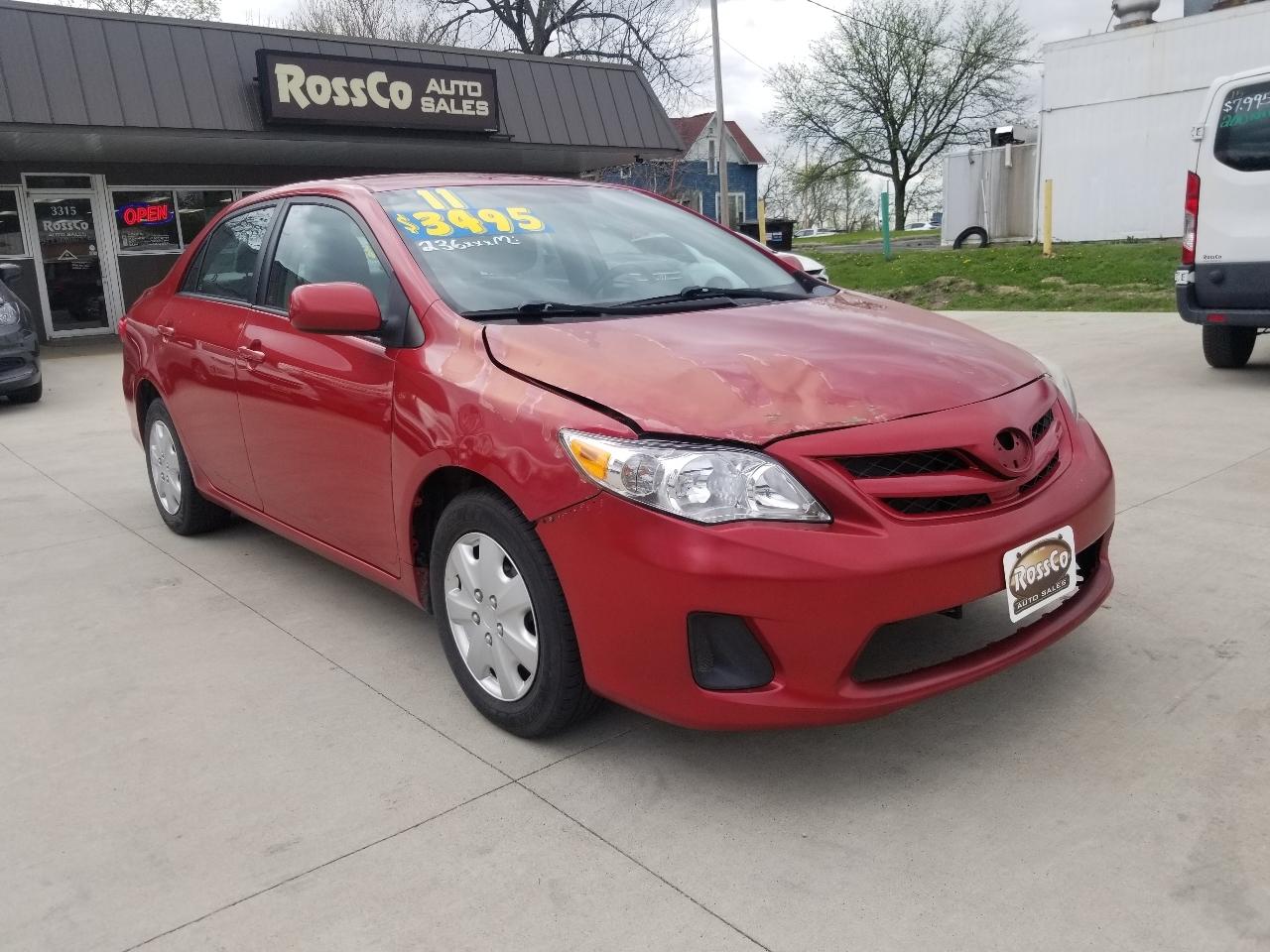 Toyota Corolla 4dr Sdn Auto LE (Natl) 2011