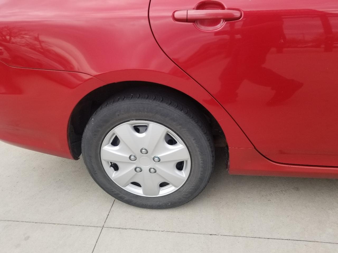 Toyota Corolla 4dr Sdn Auto LE (Natl) 2011