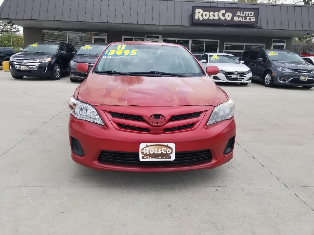 Toyota Corolla 4dr Sdn Auto LE (Natl) 2011