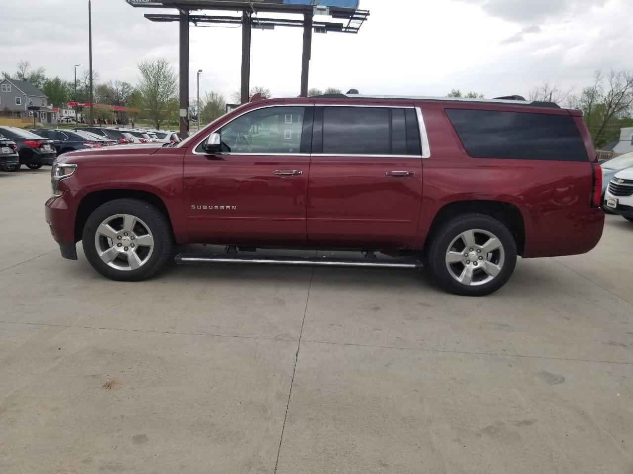 Chevrolet Suburban 4WD 4dr 1500 Premier 2019