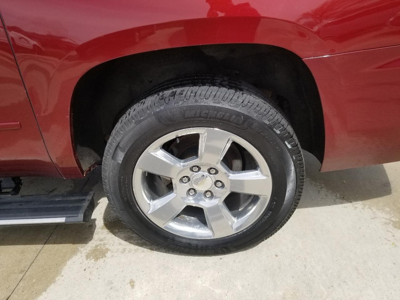 Chevrolet Suburban 4WD 4dr 1500 Premier 2019