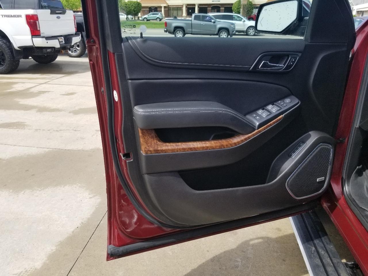 Chevrolet Suburban 4WD 4dr 1500 Premier 2019