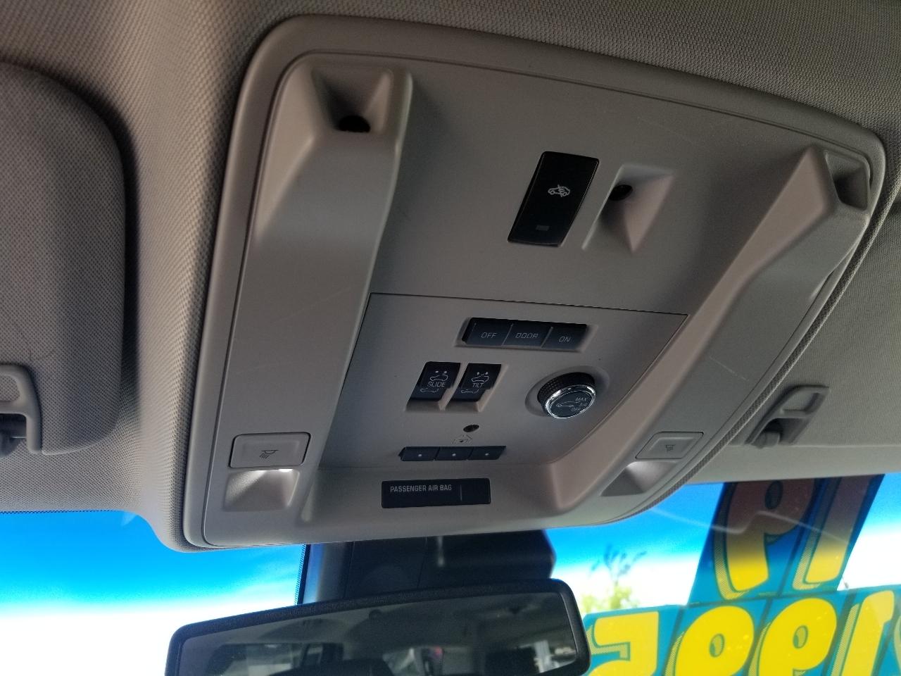Chevrolet Suburban 4WD 4dr 1500 Premier 2019