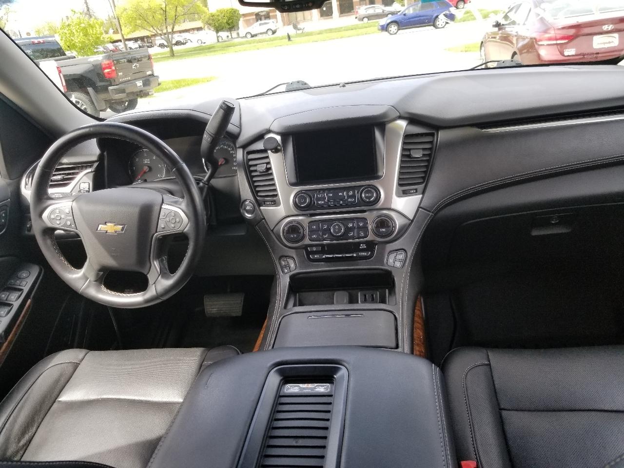 Chevrolet Suburban 4WD 4dr 1500 Premier 2019