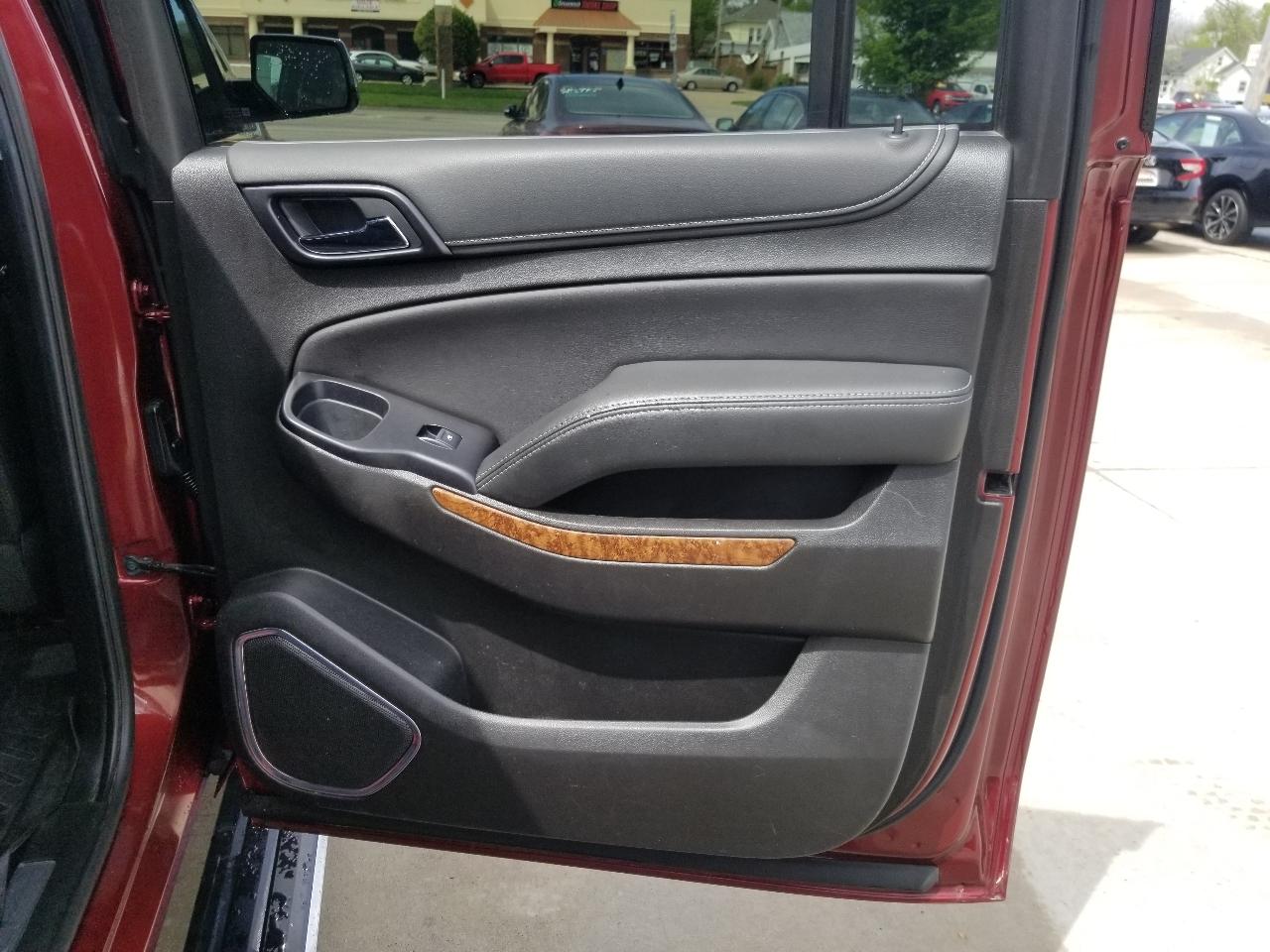 Chevrolet Suburban 4WD 4dr 1500 Premier 2019