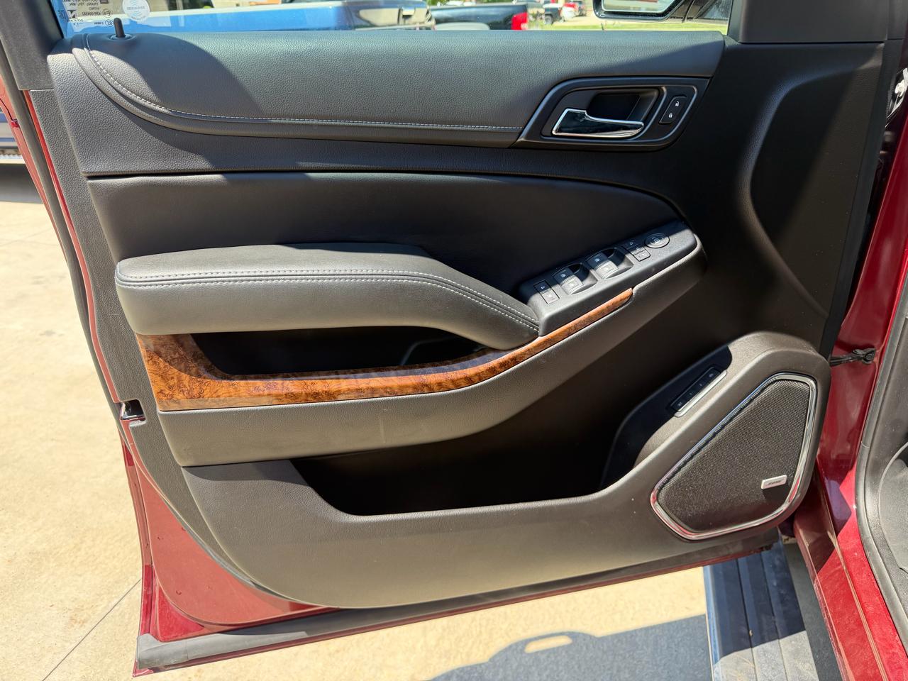 Chevrolet Suburban 4WD 4dr 1500 Premier 2019