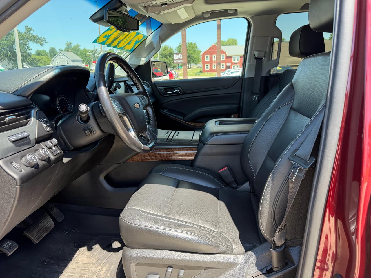 Chevrolet Suburban 4WD 4dr 1500 Premier 2019