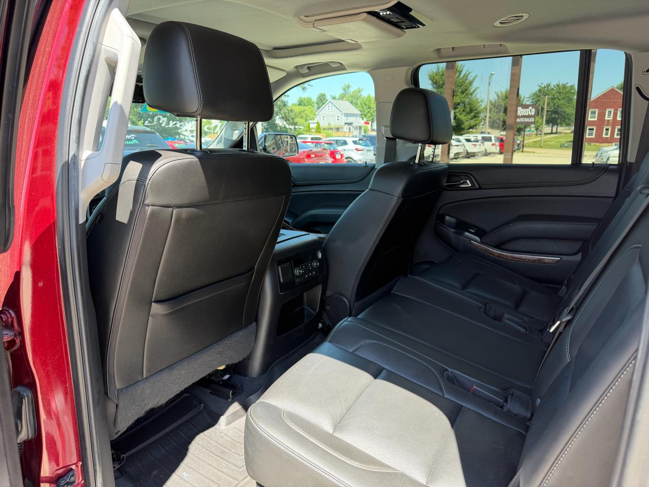 Chevrolet Suburban 4WD 4dr 1500 Premier 2019