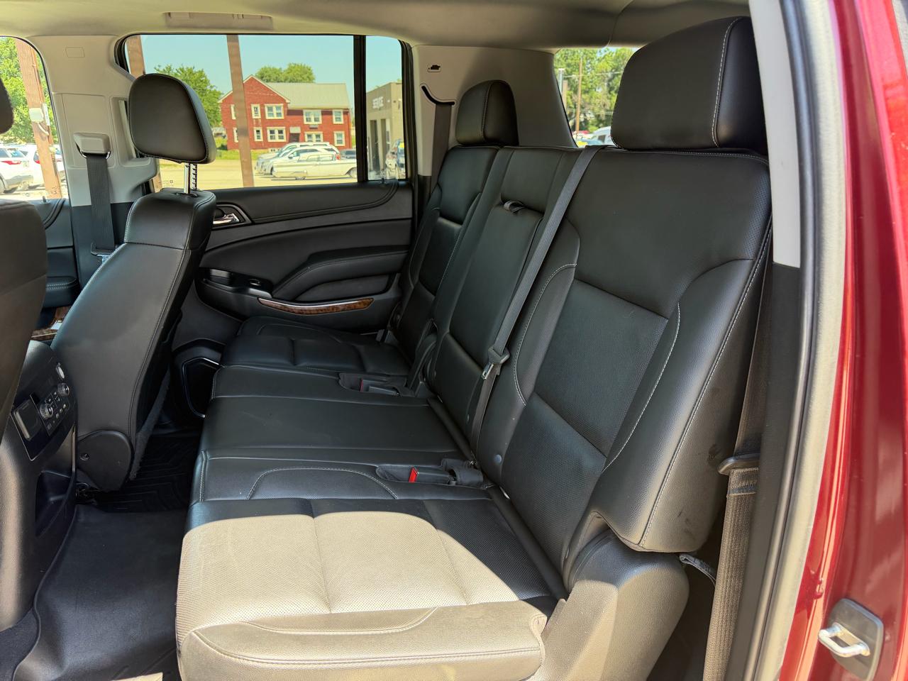 Chevrolet Suburban 4WD 4dr 1500 Premier 2019