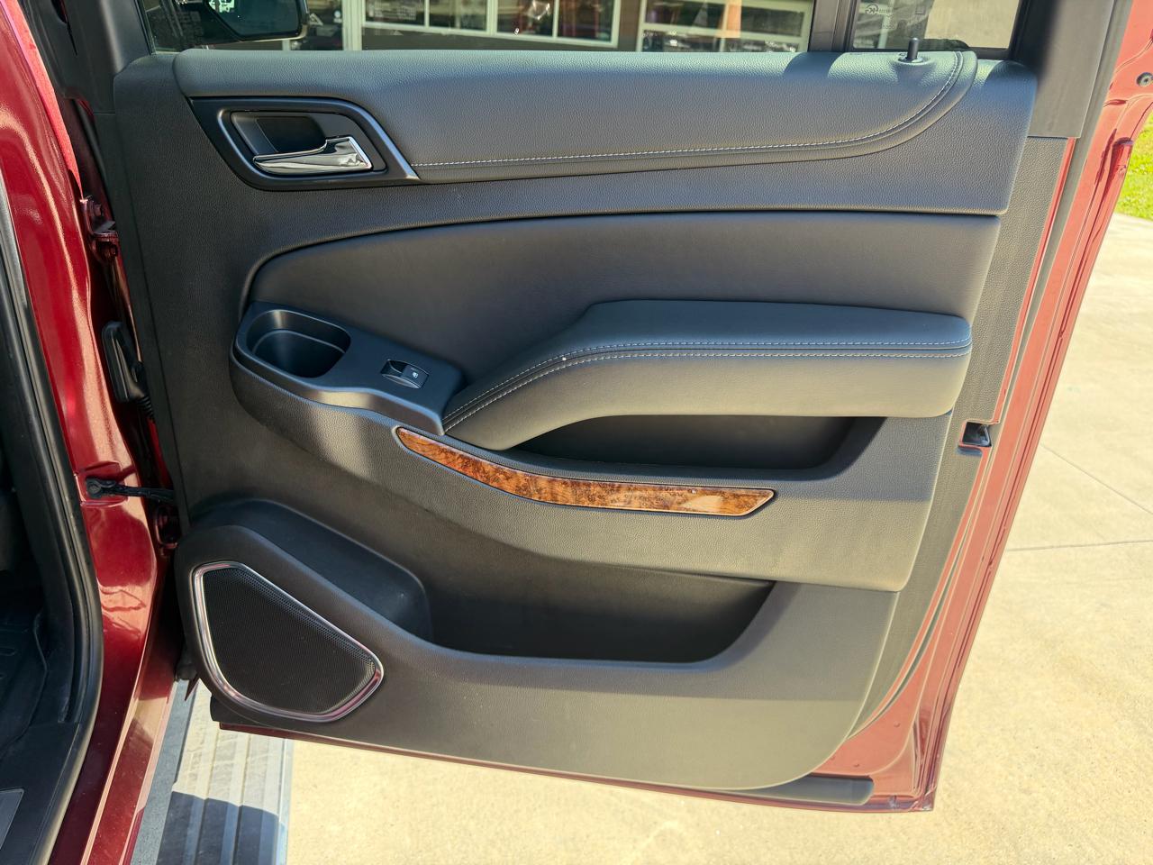 Chevrolet Suburban 4WD 4dr 1500 Premier 2019