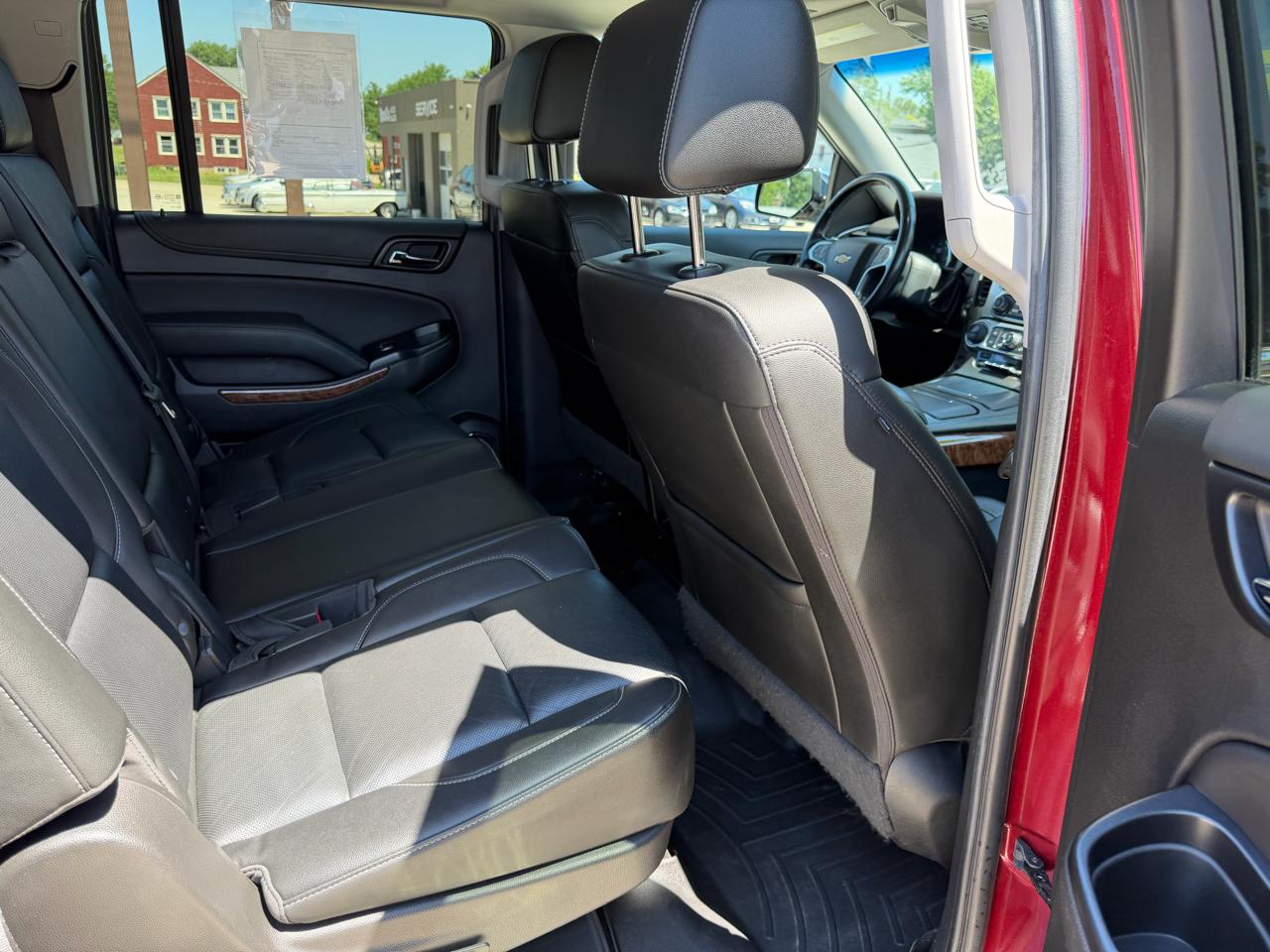 Chevrolet Suburban 4WD 4dr 1500 Premier 2019