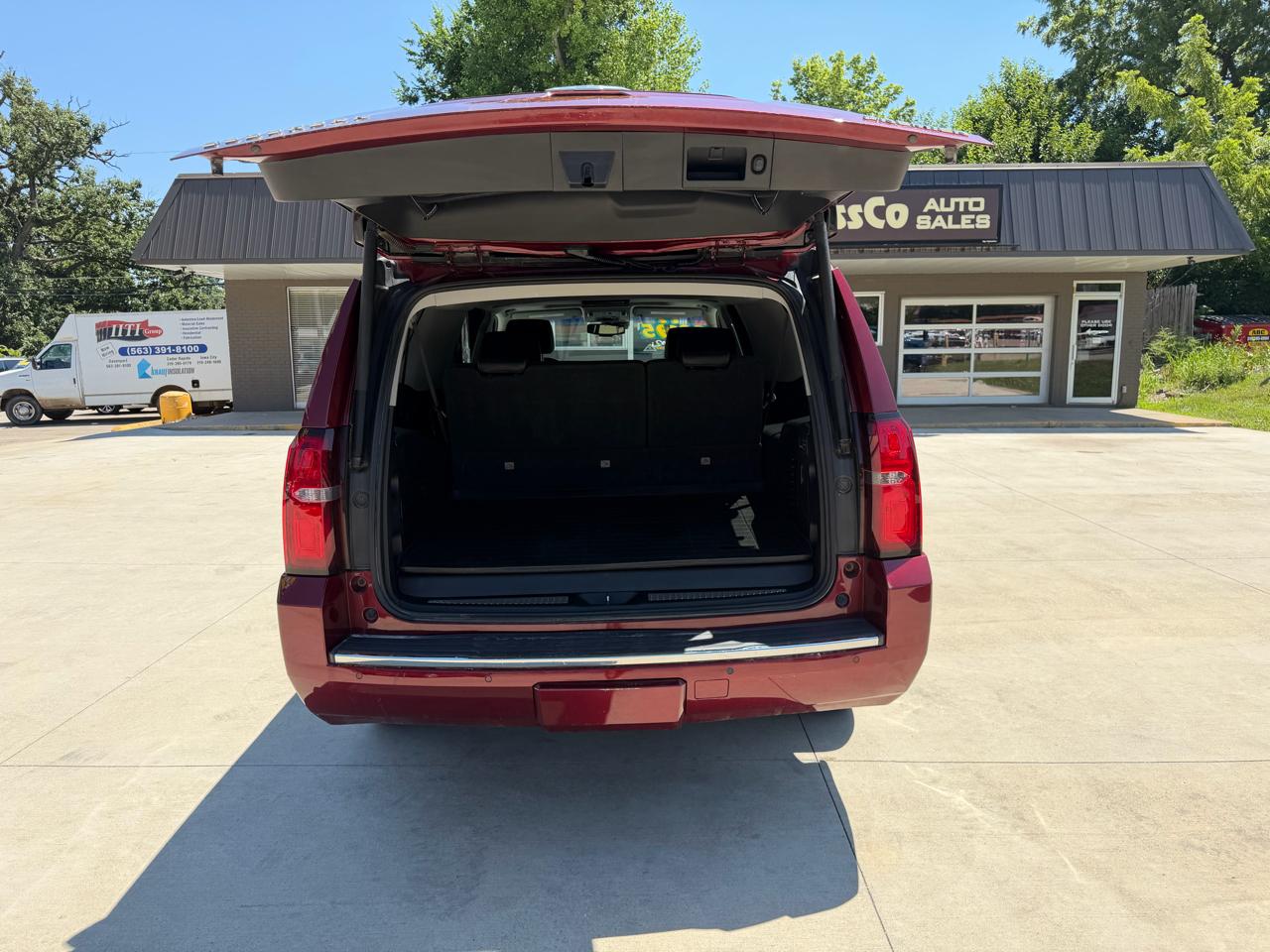 Chevrolet Suburban 4WD 4dr 1500 Premier 2019