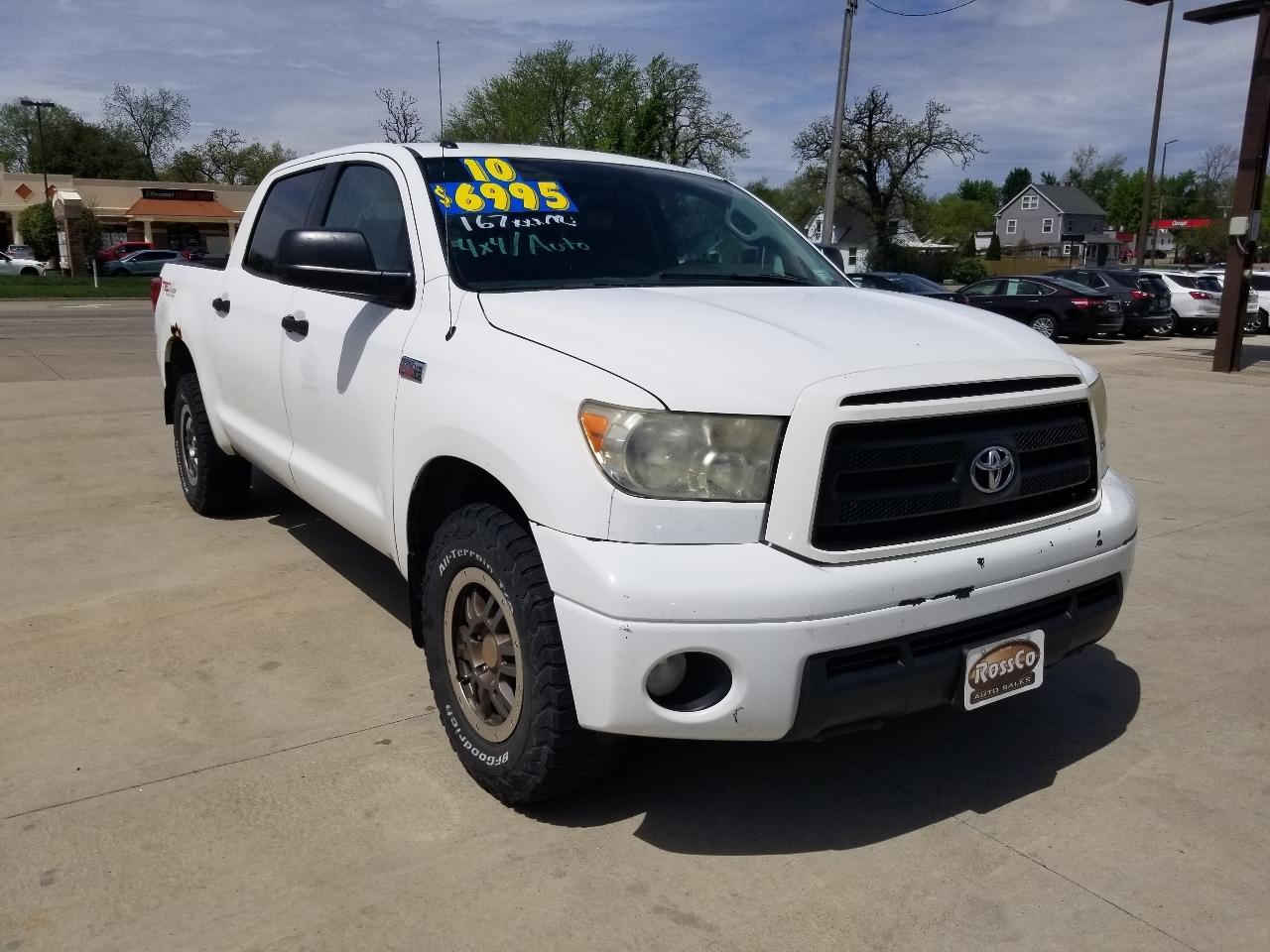Toyota Tundra 4WD Truck CrewMax 5.7L FFV V8 6-Spd AT (Natl) 2010