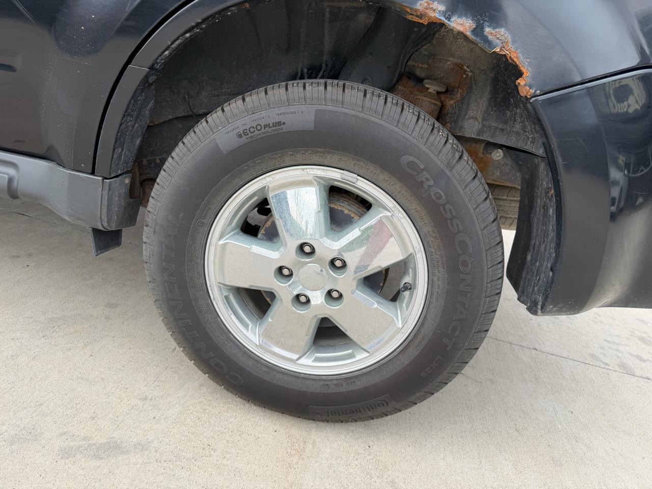 Ford Escape 4WD 4dr XLT 2012