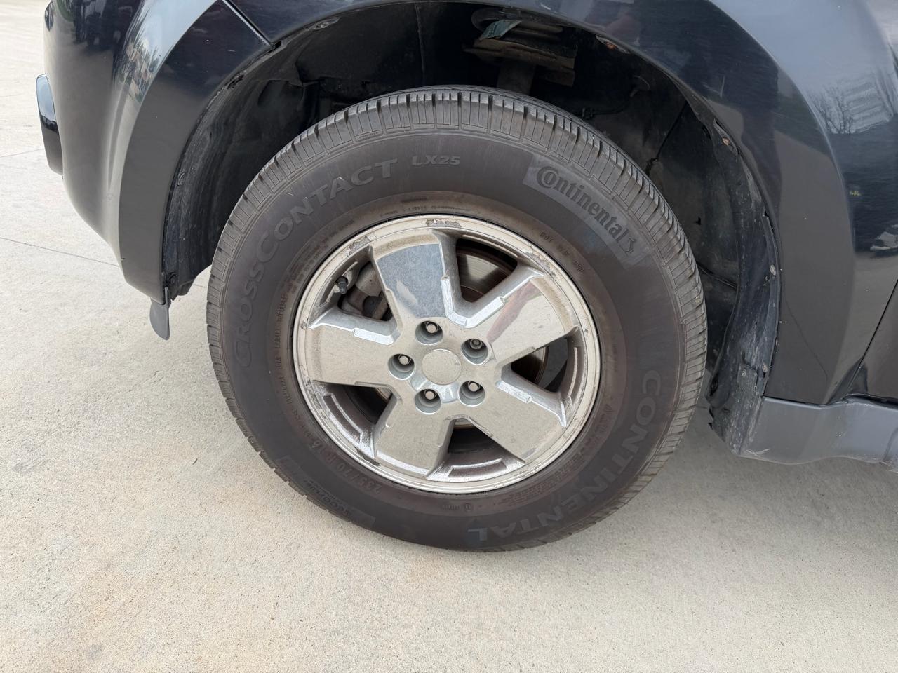 Ford Escape 4WD 4dr XLT 2012