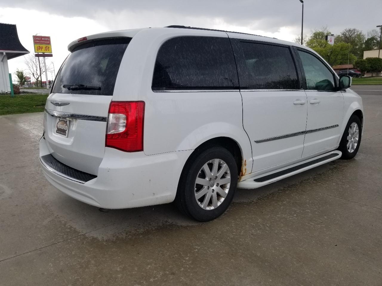 Chrysler Town & Country 4dr Wgn Touring 2014