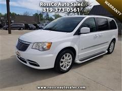 2014 Chrysler Town & Country 