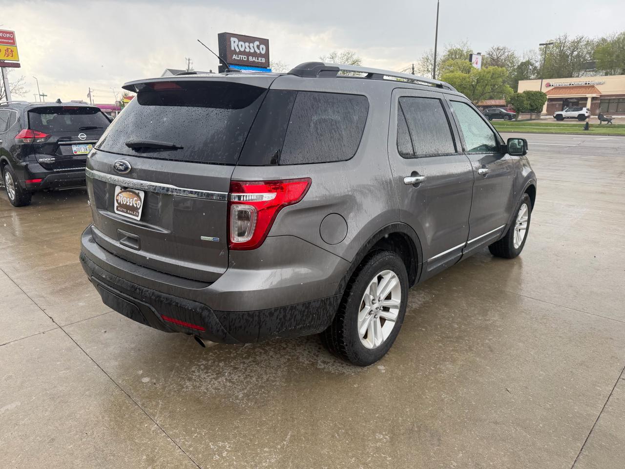 Ford Explorer 4WD 4dr XLT 2014