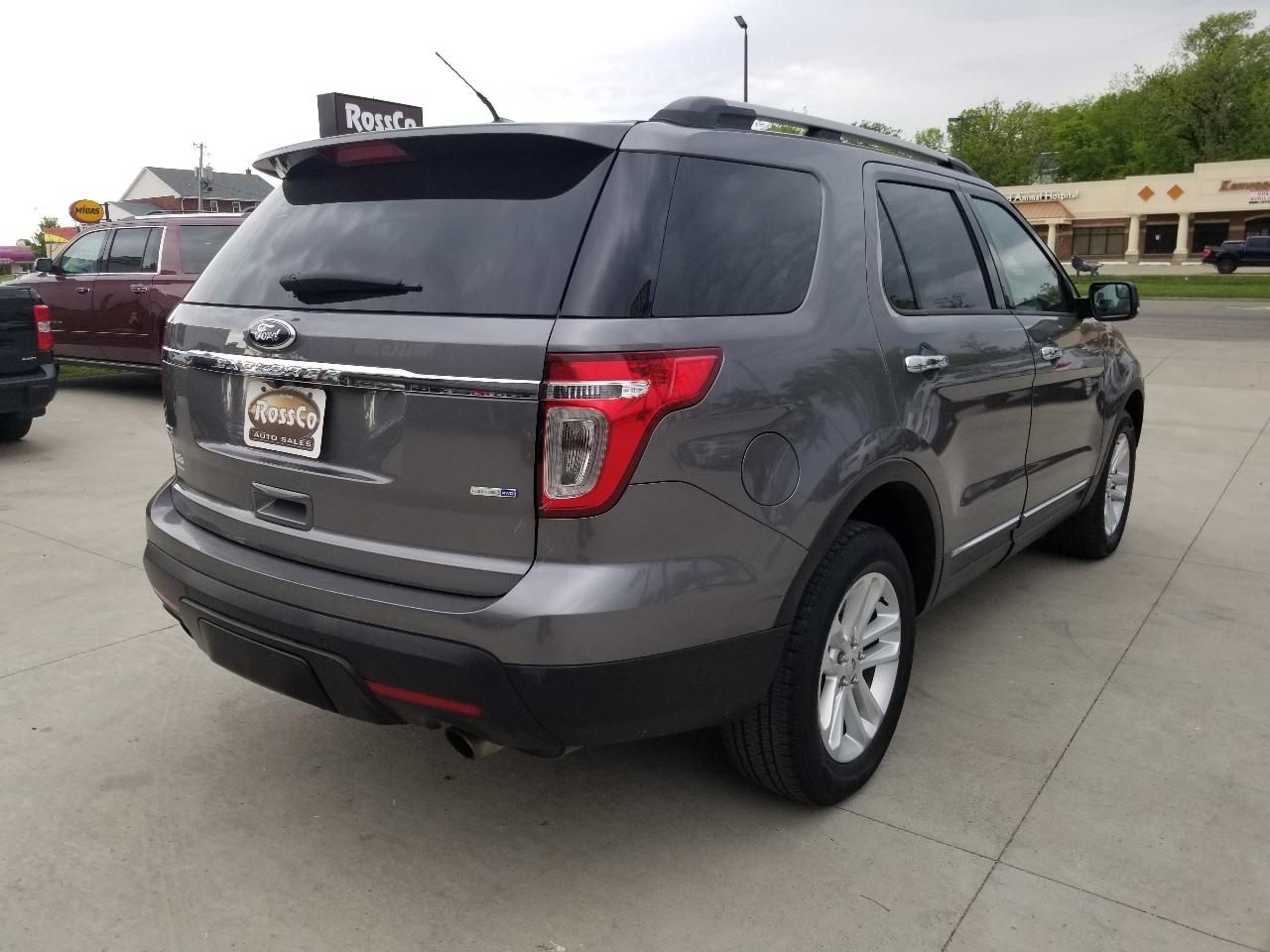 Ford Explorer 4WD 4dr XLT 2014