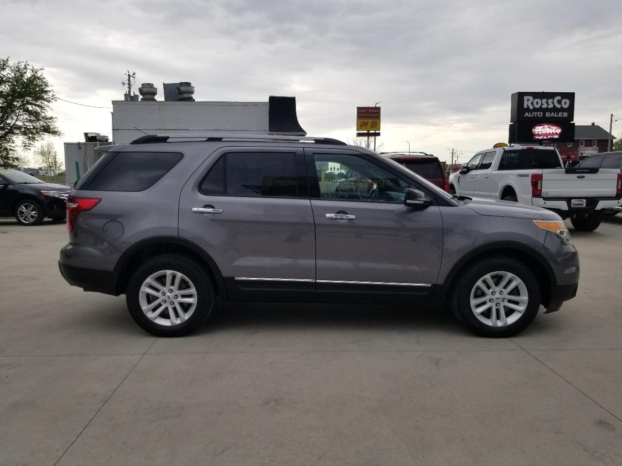 Ford Explorer 4WD 4dr XLT 2014