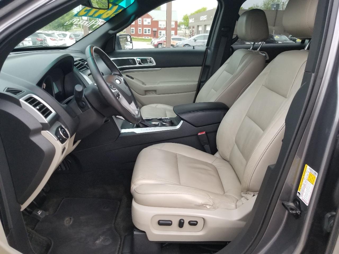 Ford Explorer 4WD 4dr XLT 2014