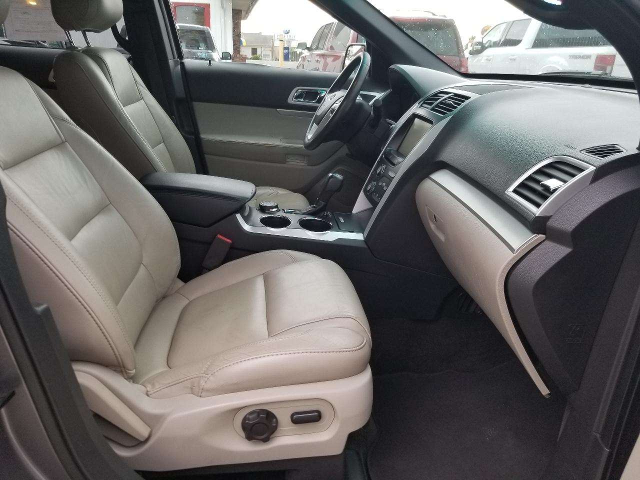 Ford Explorer 4WD 4dr XLT 2014