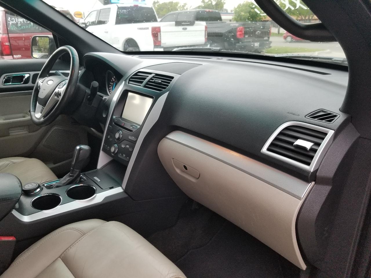 Ford Explorer 4WD 4dr XLT 2014