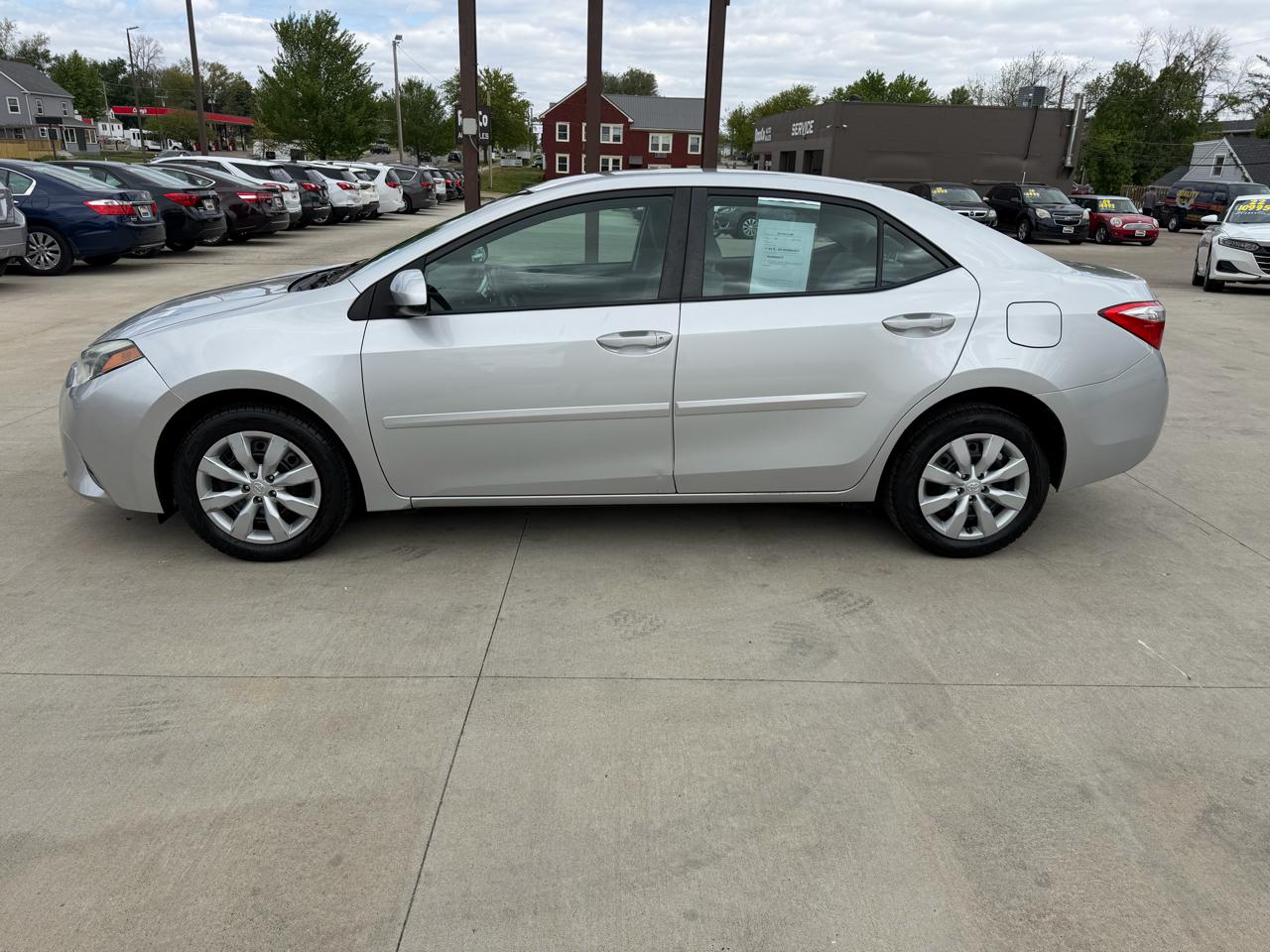 Toyota Corolla LE 2016