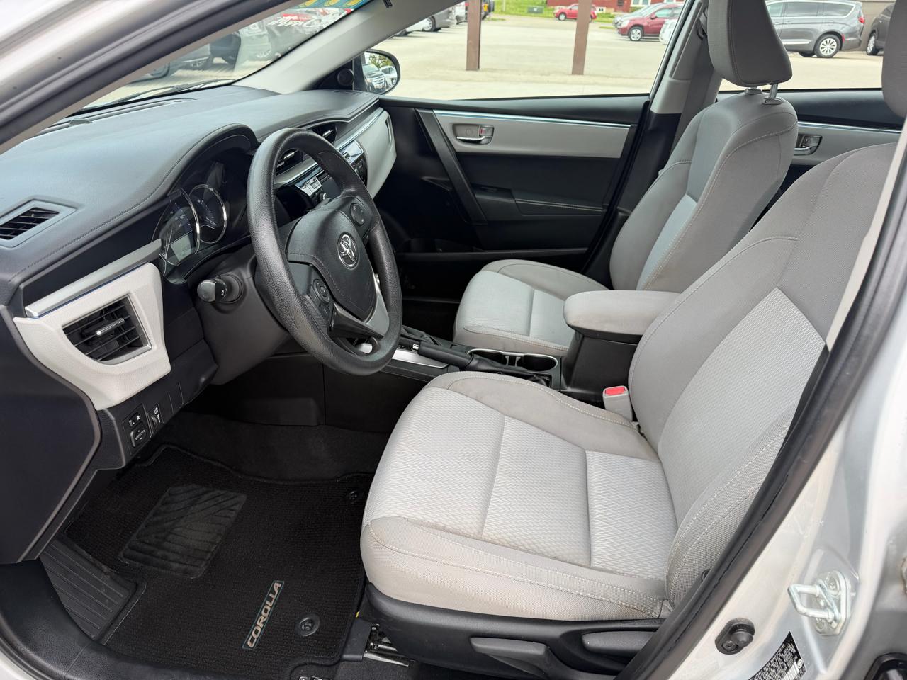 Toyota Corolla LE 2016