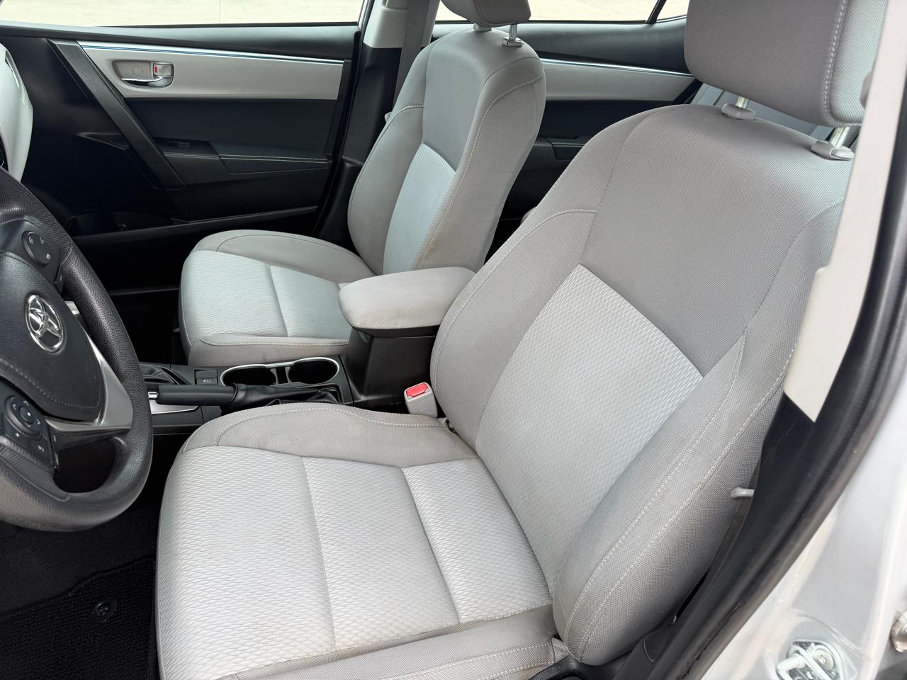 Toyota Corolla LE 2016