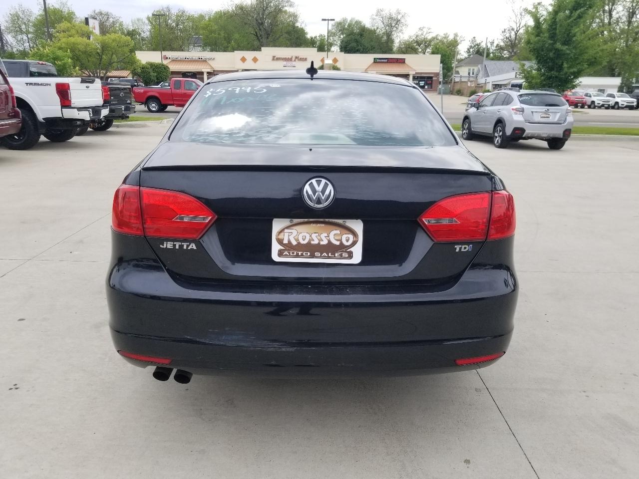 Volkswagen Jetta Sedan 4dr DSG TDI 2012