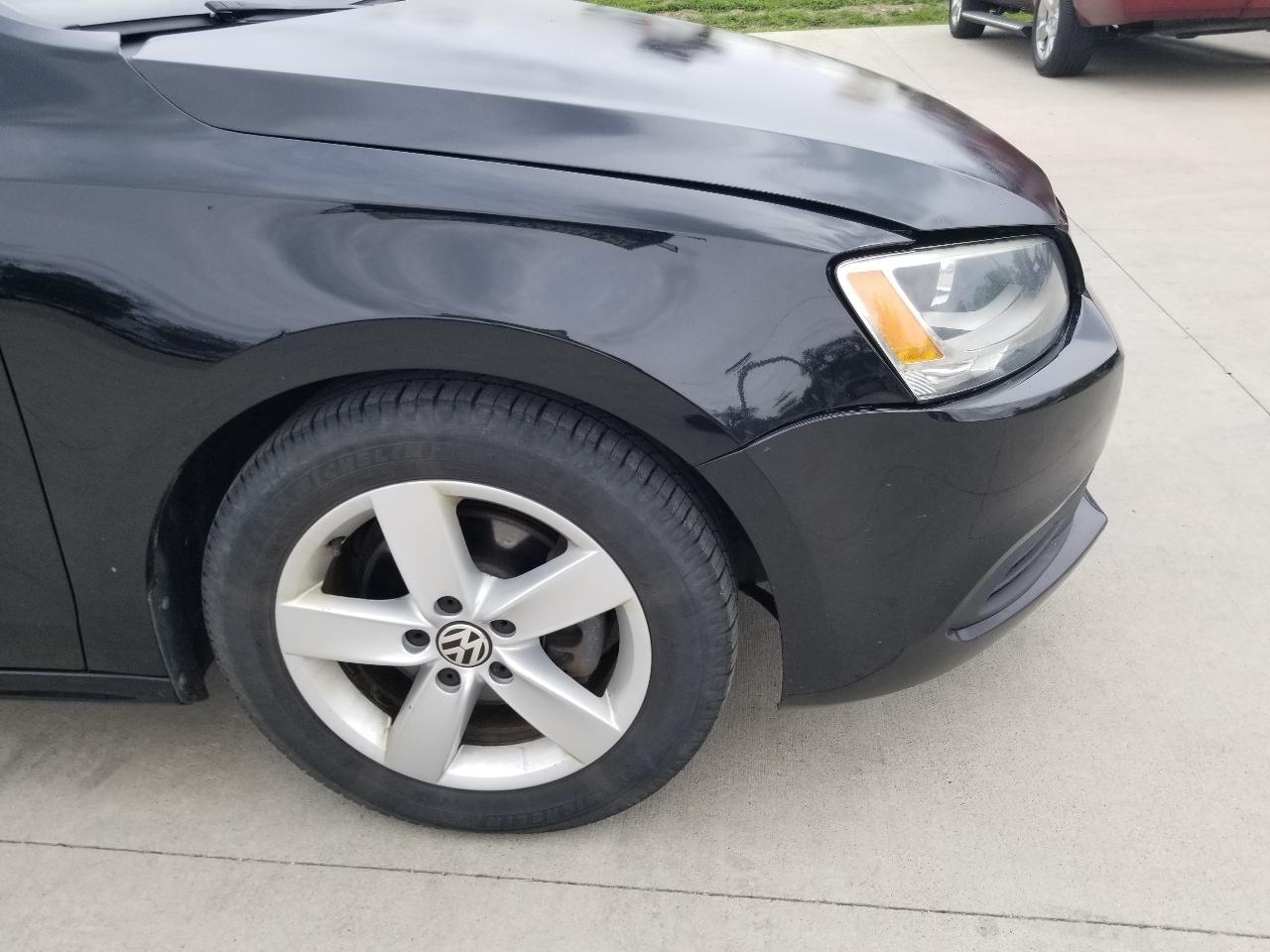 Volkswagen Jetta Sedan 4dr DSG TDI 2012