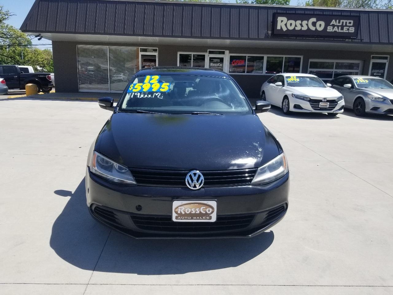 Volkswagen Jetta Sedan 4dr DSG TDI 2012
