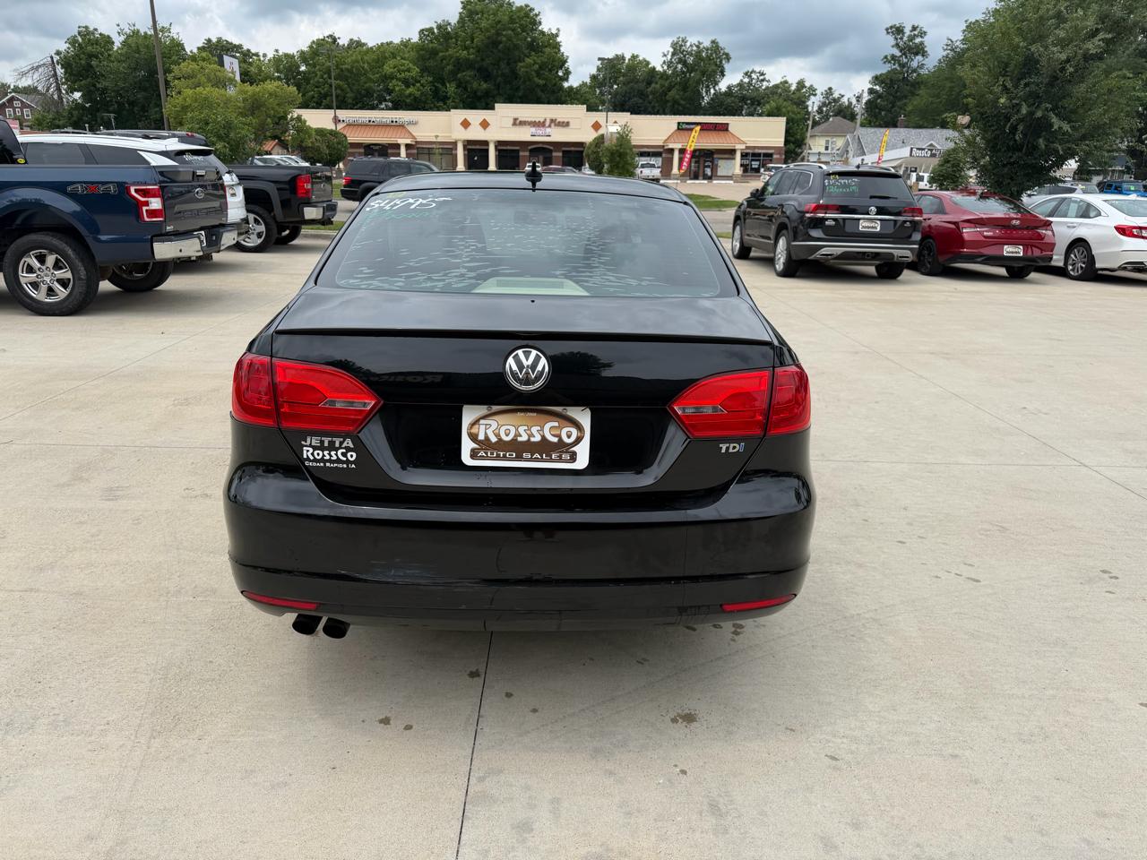 Volkswagen Jetta Sedan 4dr DSG TDI 2012