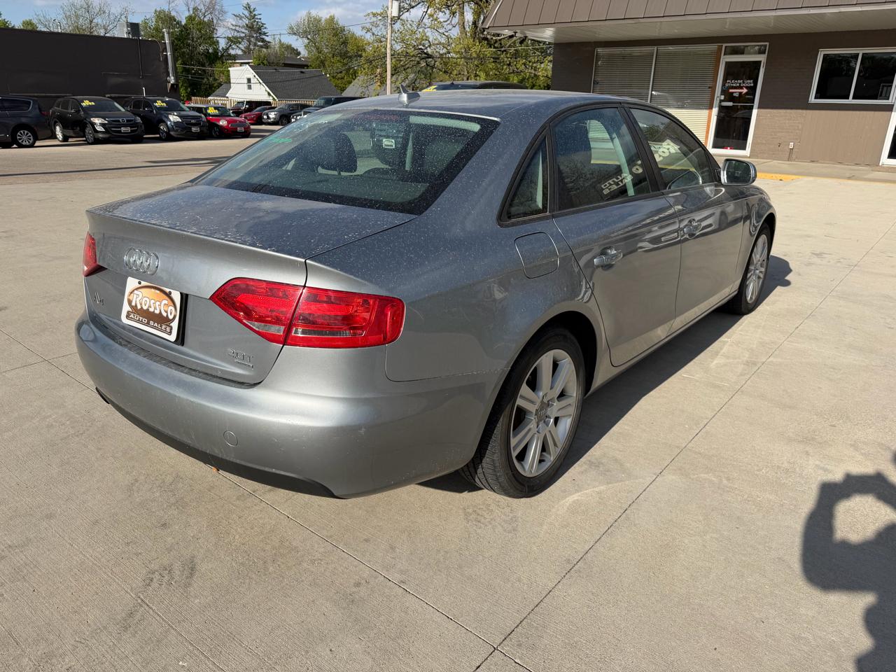 Audi A4 4dr Sdn Auto quattro 2.0T Premium 2011