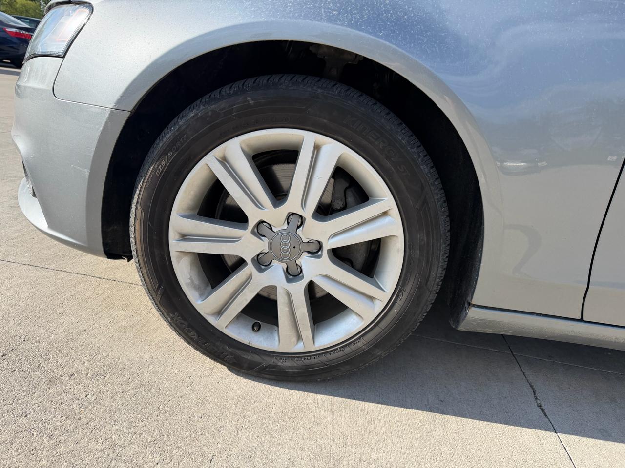 Audi A4 4dr Sdn Auto quattro 2.0T Premium 2011