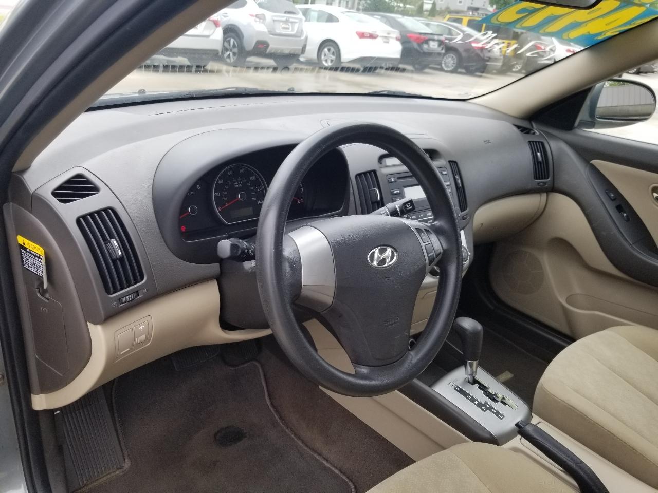 Hyundai Elantra 4dr Sdn Auto GLS 2010
