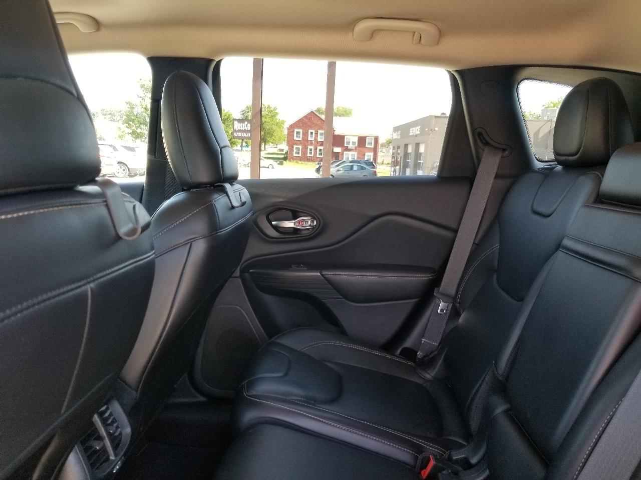 Jeep Cherokee 4WD 4dr Limited 2015
