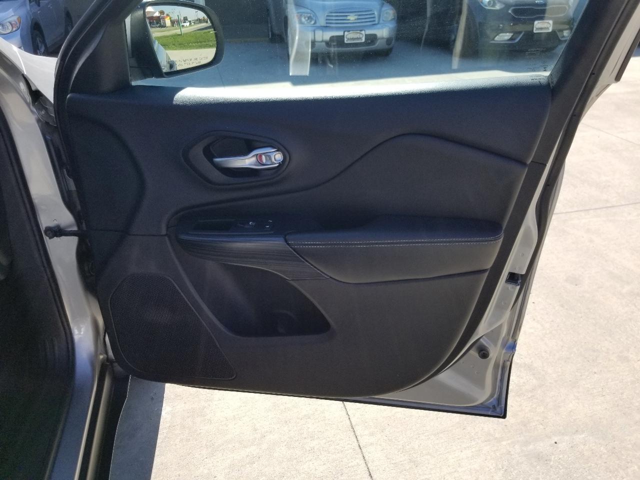 Jeep Cherokee 4WD 4dr Limited 2015